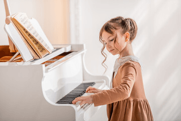 Piano class image